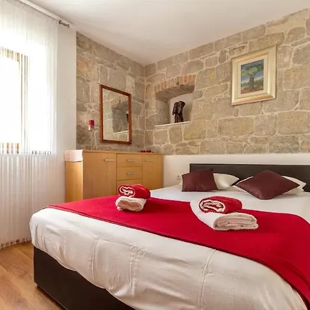 Aparrtment Terra- Combine Beach&old Town Διαμέρισμα *