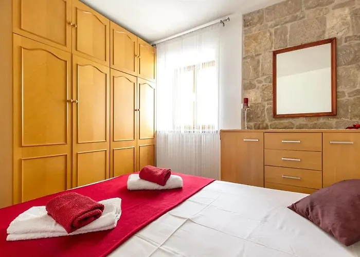 Aparrtment Terra- Combine Beach&old Town سبليت