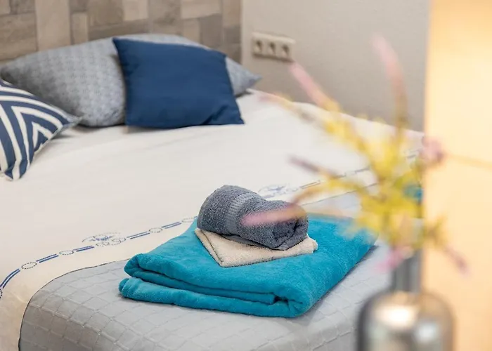 Aparrtment Terra- Combine Beach&old Town דירה *